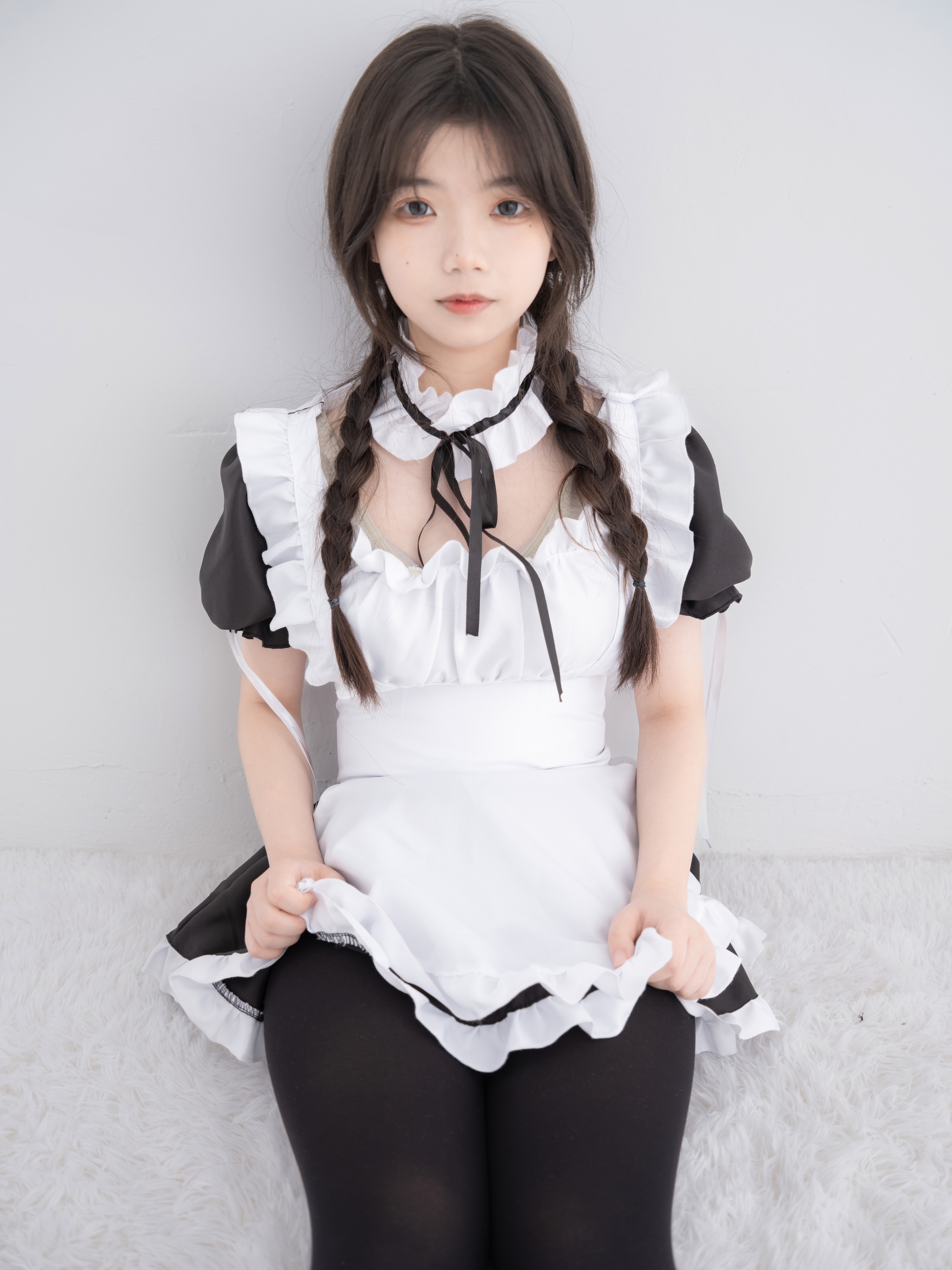 紧急企划 - NO.014 内部  奶昔 黑丝女仆[50P]-XikXak